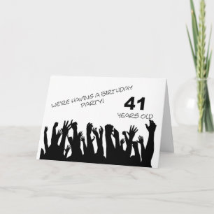 41e invitation à la fête avec une foule enthousias