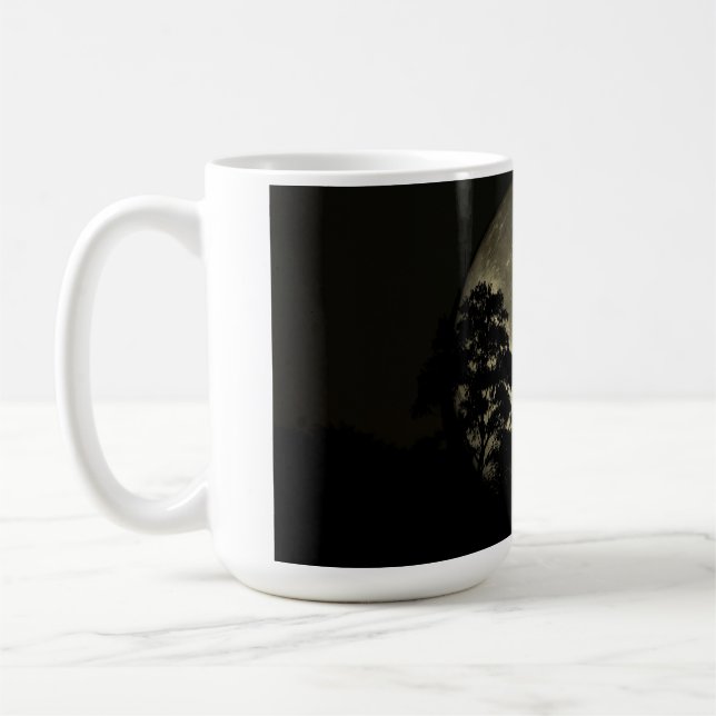 44 oz mug with "Swans in the Moonlight" image (Gauche)