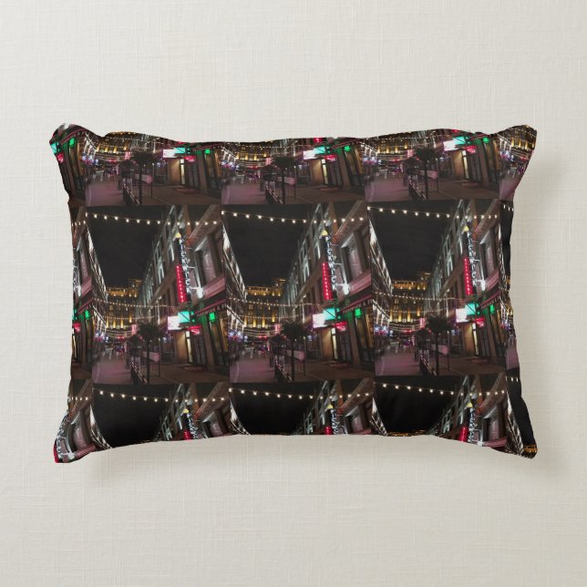 4ème rue est, coussin de photo de Cleveland, Ohio (Devant)