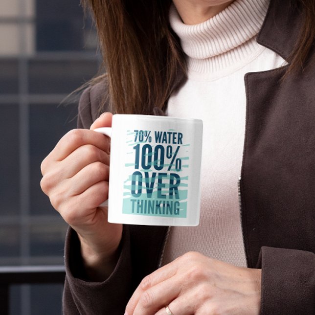 70% Eau 100% Surpensée Mug (Créateur téléchargé)