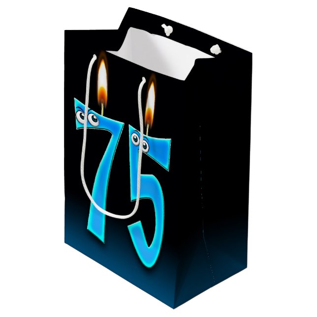 75e Anniversaire Bougies Moyenne Sac Cadeau (Devant Angle)