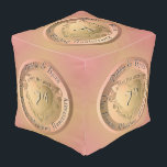 7e Pouf de cuivre<br><div class="desc">Ils ont mérité leur sept ans de mariage en cuivre, et qu'est-ce qui pourrait être mieux que de le marquer avec une image d'art original, de médaillon en cuivre, sur un pouf Zazzle ? ! Je suis également disponible pour toute personnalisation ou illustration que vous souhaitez, envoyez-moi un message et...</div>