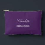 À Accessoires Élégante pochette d'accessoires pourpre foncé<br><div class="desc">Élégante pochette d'accessoires de couleur violet foncé Bridesmaid, s'il vous plaît personnaliser le nom de la demoiselle d'honneur, en utilisant le modèle de personnalisation en ligne avant de commander. Le modèle de personnalisation peut également être facilement utilisé pour personnaliser la conception d'autres rôles d'invités mariages, comme Maid of Honor, en...</div>