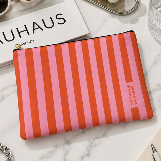 À Accessoires Pochette Accessoire | Rayure Audacieuse Corail Ros (A bold striped accessory pouch with a playful modern look perfect for gifting or everyday use)