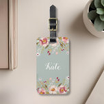 À Bagage Étiquette de la couleur d'aquarelle Floral Custom<br><div class="desc">Porte-bagages monogramme sur mesure avec monogramme personnalisé sur un bouquet floral d'aquarelle luxueux à l'avant,  coordonnées modifiables à l'arrière.</div>