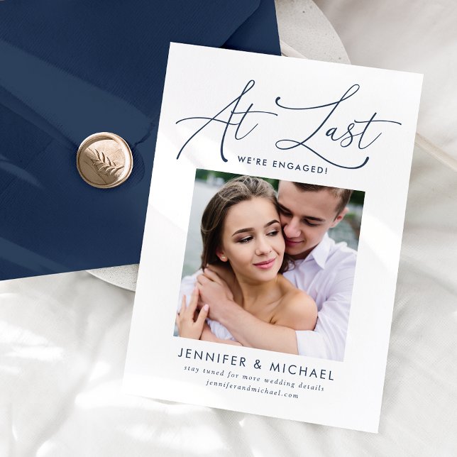 À Dernier Navy Script Photo Fiançailles Faire-part (Créateur téléchargé)