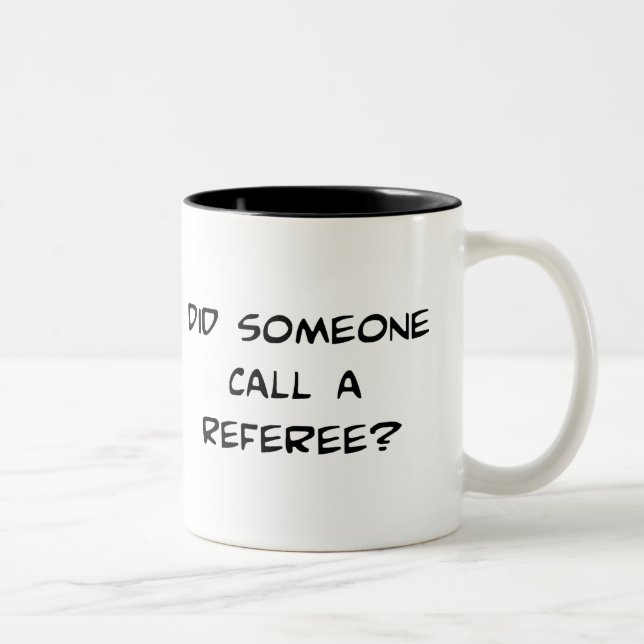 A fait quelqu'un appel une tasse d'arbitre (Droit)