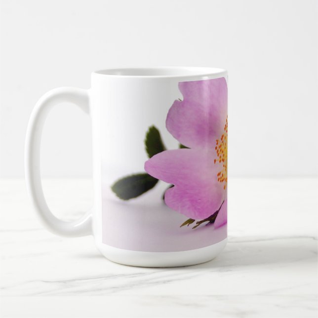 À l'intérieur d'une Mug à fleurs violettes (Gauche)