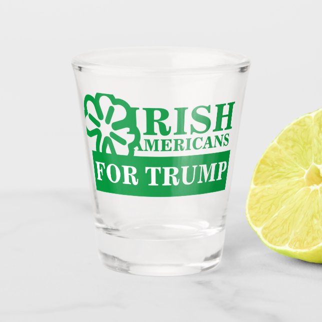 A SHOT JOUR DE L'SAINT PATRICK TRUMP TIRER LE VERRE (Devant)
