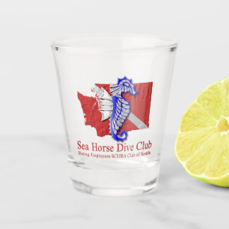 A Shot Logo du club de plongée SeaHorse en verre de tir
