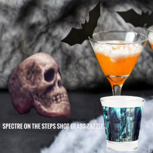 A Shot Spectre Sur Les Marches Verre Tiré
