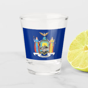 A Shot Verre photographié patriotique avec drapeau de New