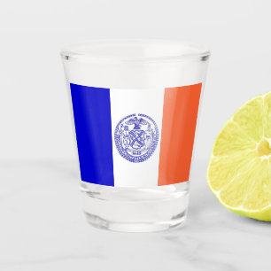 A Shot Verre photographié patriotique avec drapeau de New