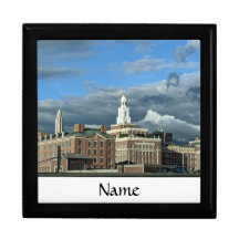 Belle ligne d'horizon de la ville sur une boîte de