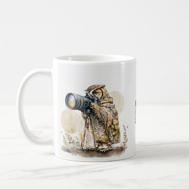 A Travers La Mug De Café En Verre (Gauche)