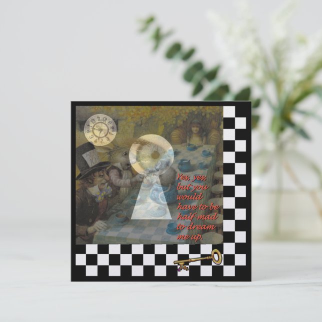 À travers l'invitation Keyhole (Debout devant)