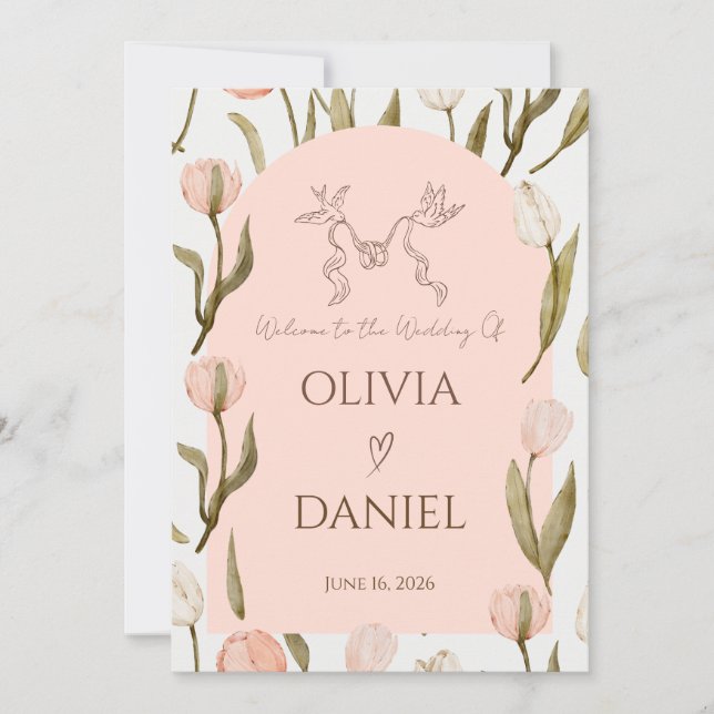 A wedding invitation with a dreamy, romantic touch (Devant)