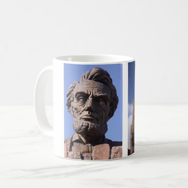 Abe Lincoln Mug (Devant gauche)