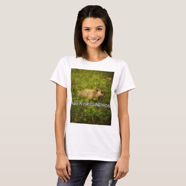 Accrochez un t-shirt de marmotte (Devant entier)