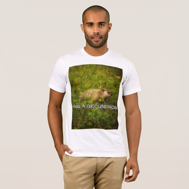 Accrochez un t-shirt de marmotte (Devant entier)