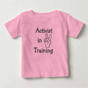Activiste dans la formation des T-shirts pour bébé