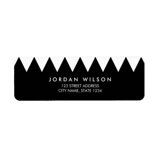 Adresse moderne minimaliste de triangle noire et étiquette d’adresse retour