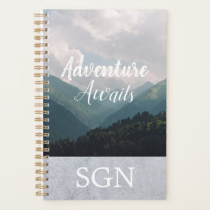 Adventure Await Mountain Valley   Monogramme