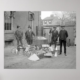 Affiche Agents avec alambic à moonshine, 1922. Photo ancie