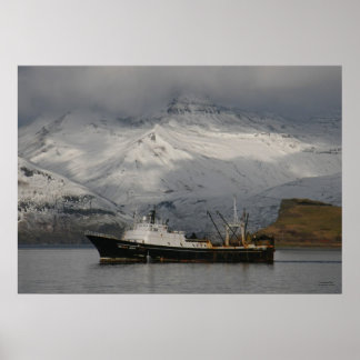 Affiche Alaska Juris, chalutier de pêche dans le havre hol