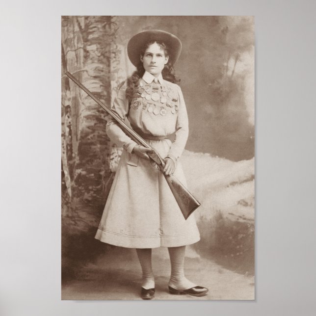 Affiche Annie Oakley tenant un fusil - 1899 (Devant)