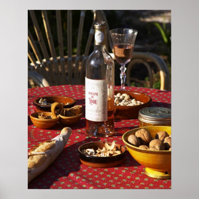 Affiche Apéritif et apéritifs préparés : pain, olives, (Devant)