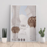 Affiche Architecte de la mosquée islamique blanche et Rose<br><div class="desc">Ajoutez une touche d'élégance et de sérénité spirituelle à votre espace avec l'affiche d'architecte de la Mosquée d'or Rose et blanche islamique. Cette oeuvre d'art exquise capture la beauté de l'architecture islamique, avec un design de mosquée étonnant et détaillé dans une teinte d'or rose luxueuse contre un arrière - plan...</div>
