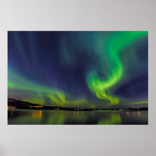 Affiche Aurora borealis au-dessus d'un lac