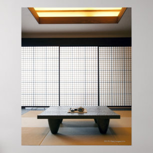 Affiche avec la table en bois et le tatami moderne de