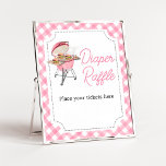 Affiche Baby shower BBQ Burger Rose Barbecue Raffin<br><div class="desc">Faites de votre événement un événement spécial avec ce Baby shower Baby-Q avec notre joli et mignon Diaper Raffle Sign avec le thème adorable Burgers. Téléchargez,  personnalisez et créez des souvenirs durables avec cette touche parfaite pour votre fête joyeuse ! BS743</div>