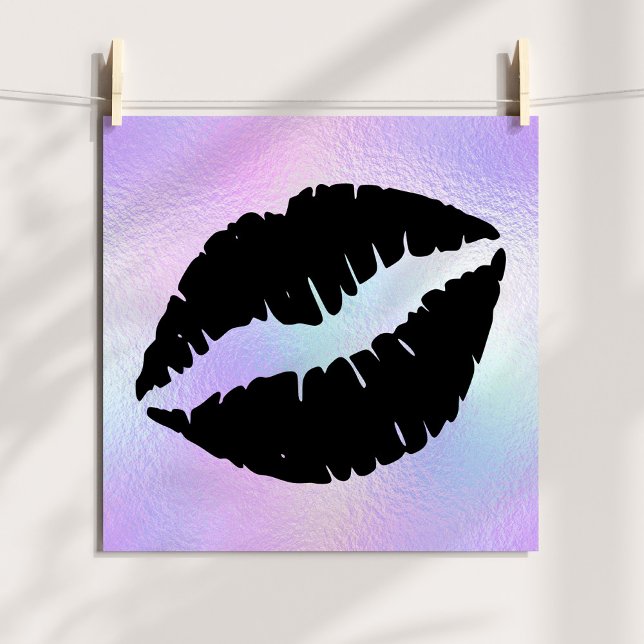 Affiche Baiser au rouge à lèvres noir sur feuille iridesce (Black Lipstick Kiss on Pastel Iridescent Foil Poster)