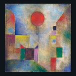 Affiche Balloon rouge, Klee<br><div class="desc">Paul Klee (18 décembre 1879 - 29 juin 1940) est un artiste né en Suisse. Son style très individuel a été influencé par les mouvements artistiques qui incluaient l'expressionnisme, le cubisme et le surréalisme. Klee a été un dessinateur naturel qui a expérimenté et finalement exploré la théorie des couleurs, en...</div>