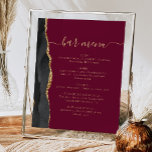 Affiche Barre mariage Menu Black Gold Agate Bourgogne<br><div class="desc">Un panneau élégant pour votre menu de bar mariage. Les mots "menu barre" apparaissent dans la calligraphie d'écriture manuscrite couleur or avec des swashes au début et à la fin, avec le texte personnalisable ci-dessous. Un motif d'aquarelle noir orné d'une fausse parties scintillant dorée orne la bordure gauche d'un arrière...</div>