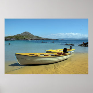 Affiche bateaux jaunes sur la plage d'irish doré