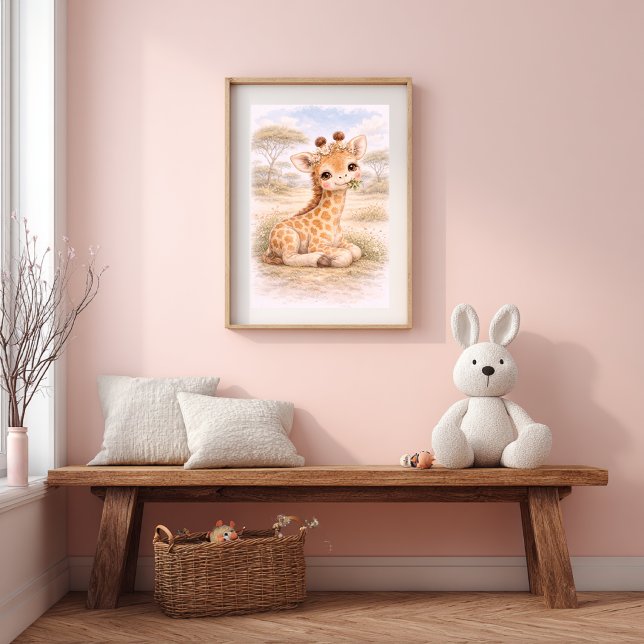 Affiche Bébé girafe mignon mangeant dans une chambre de nu (Créateur téléchargé)