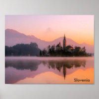 Belle église sur l'île dans Lac Bled Slovénie