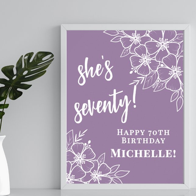 Affiche Bienvenue à la fête d'anniversaire des 70 ans en v (Purple 70th Birthday Party Welcome Poster)