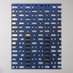 Affiche Blue and white concrete building
