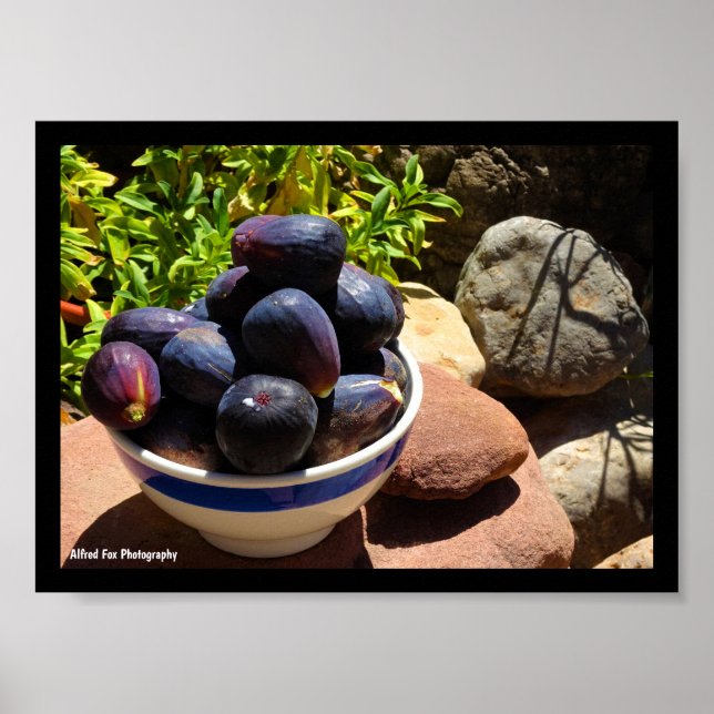 Affiche Bol de fruits de figue sur pierre (Devant)
