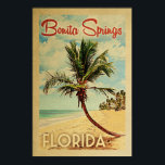 Affiche Bonita Springs Palm Tree Vintage voyage<br><div class="desc">Une impression d'art moderne Bonita Springs en Floride au milieu du siècle rétro dans un style d'affiche de voyage vintage. Il dispose d'un palmier incurvé sur une plage de sable avec l'océan sous un ciel bleu nuageux.</div>