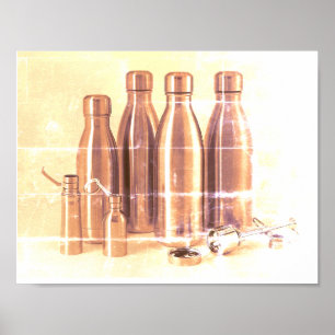 Affiche Bouteilles d'eau en acier brun délavé sur un mur r