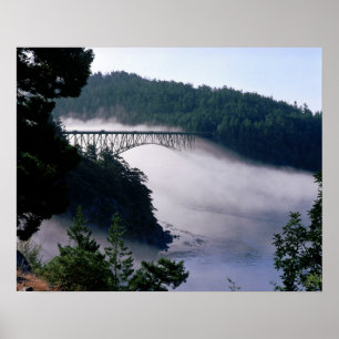 Affiche Brouillard dérivant sous le pont Deception Pass à