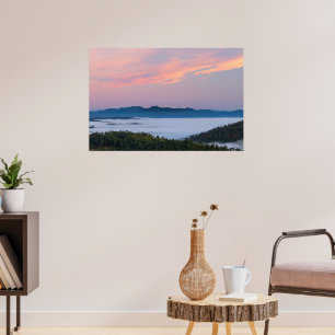 Affiche Brume matinale du lever du soleil dans la vallée d