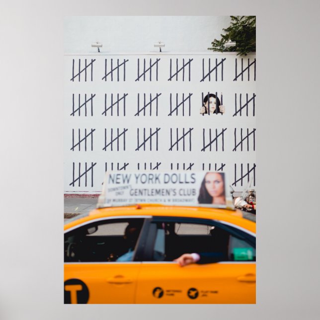 AFFICHE CAB JAUNE DEVANT UN MUR PEINT BLANC (Devant)