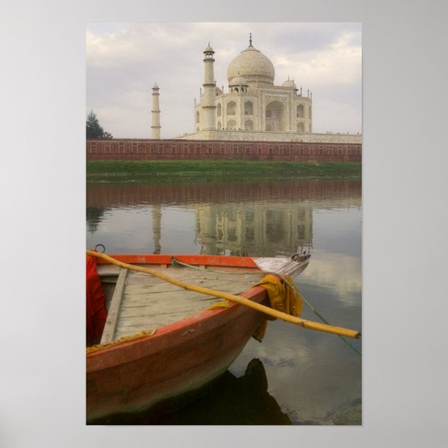 Affiche Canot dans l'eau avec le Taj Mahal, Agra, Inde (Devant)